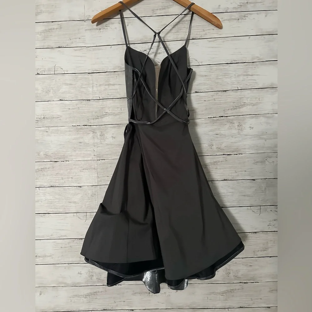 La Famme Dress Size 0 - Picture 9 of 9